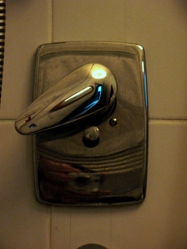 Surprised Bathtub Faucet