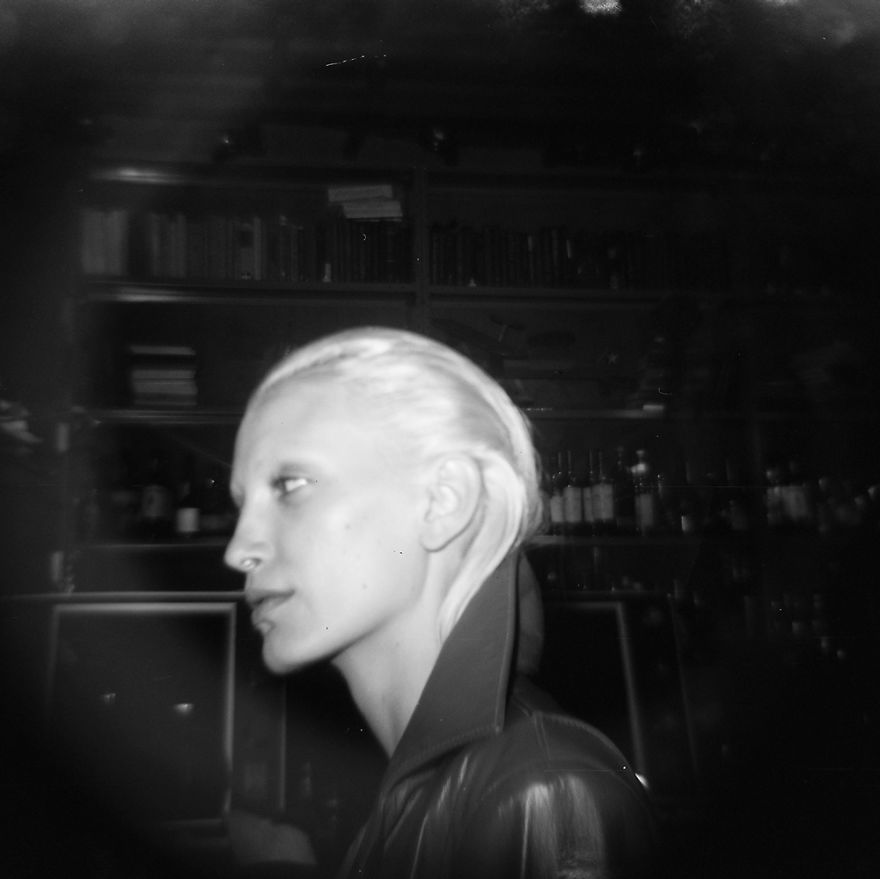 I Shoot Photos Of Celebrities Parting In Nyc, With A Toy Plastic Camera.