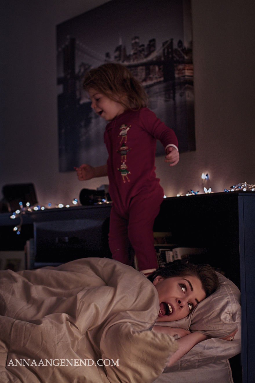 Funny Photo Series Shows Chaotic Life Of A Stay-At-Home Mother Funny Photo Series Shows Chaotic Life Of A Stay-At-Home Mother