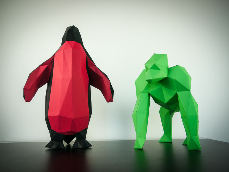 Papertrophy: Precut Paper Sculptures That You Can Print And Fold Yourself Papertrophy: Precut Paper Sculptures That You Can Print And Fold Yourself