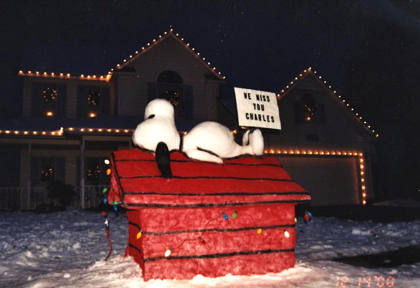 Snoopy. Sculptor: Rex Henck