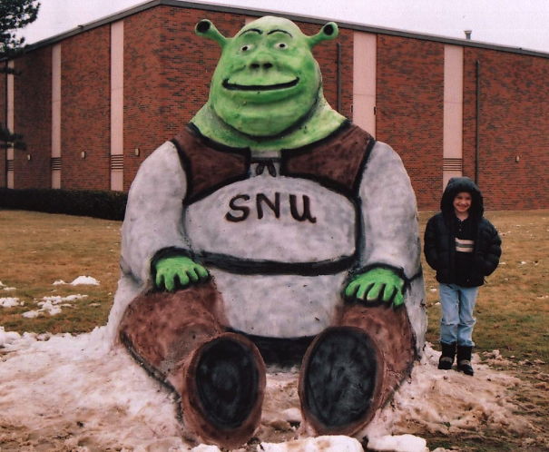 Shrek. Sculptor: Rex Henck