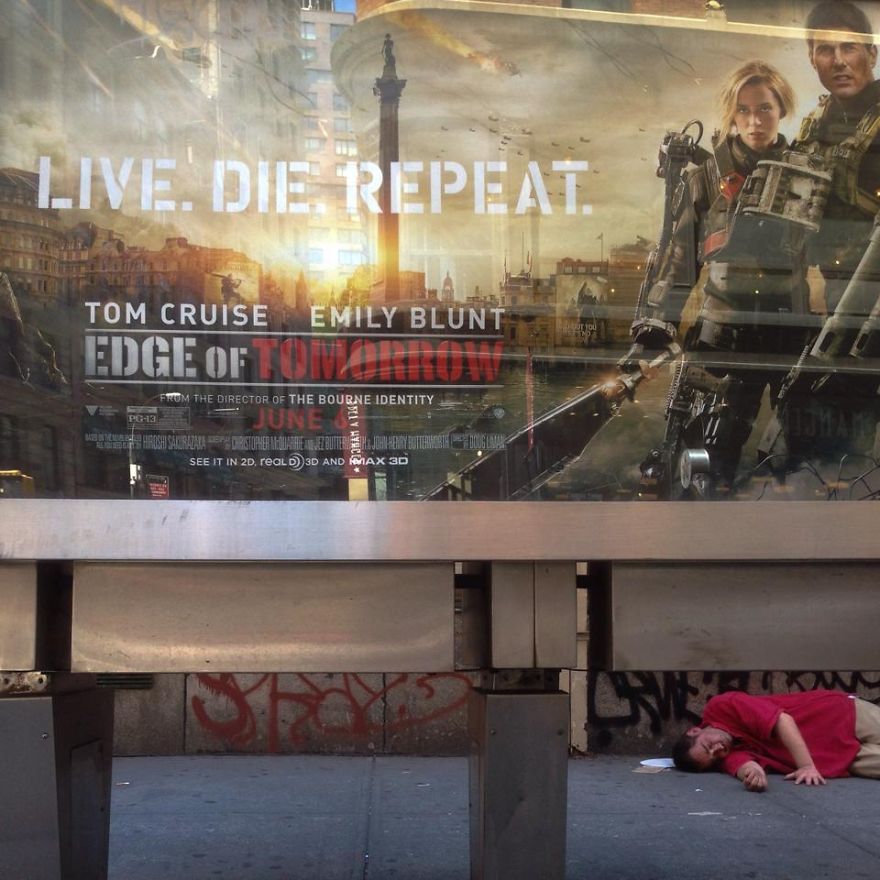 Life In New York Streets In Perfectly-Timed Photos From My iPhone