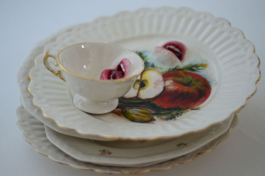 I Bring Ceramics To Life By Adding Fingers And Mouths To Them