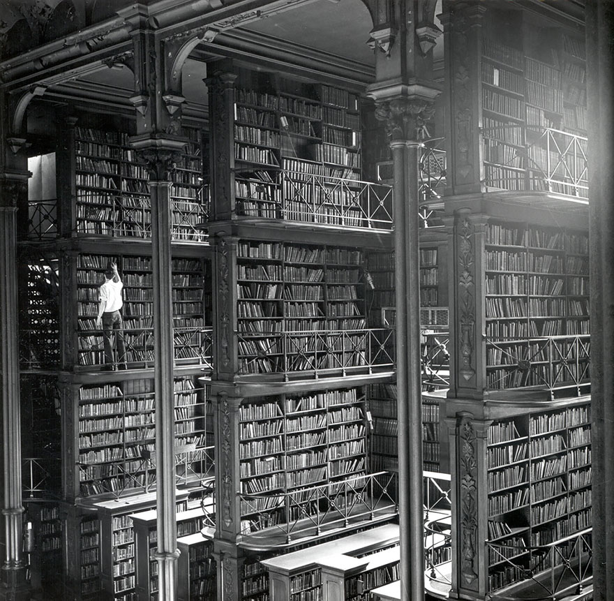 The Old Public Library Of Cincinnati, Ohio, Usa