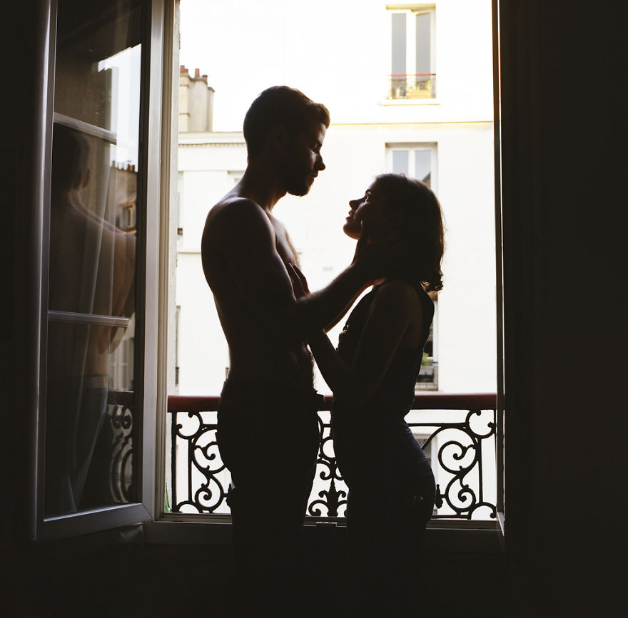 French Photographer Captures The Most Intimate Moments In Couple Relationships