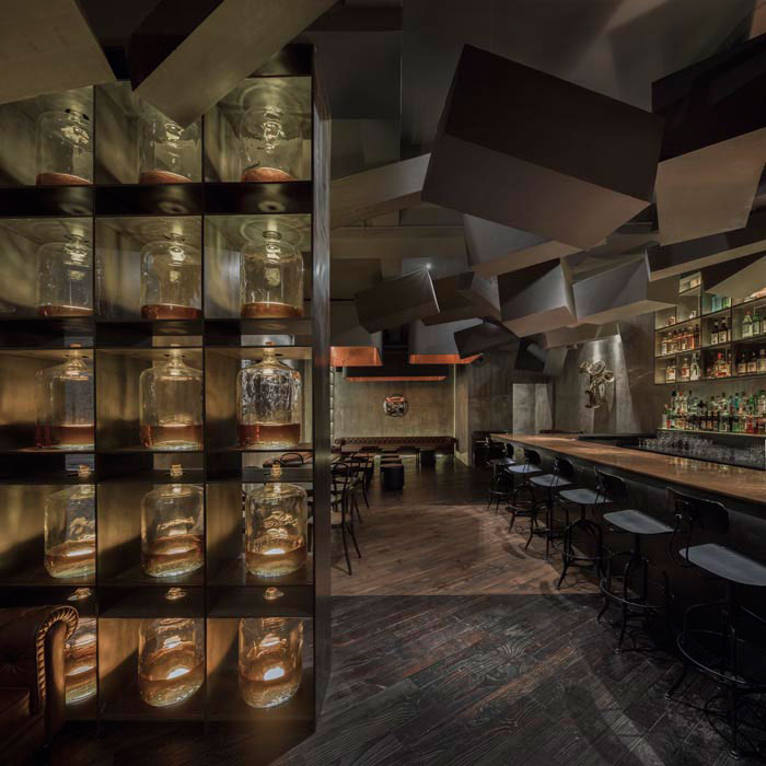 hidden-bar-behind-coke-vending-machine-flask-shanghai-3