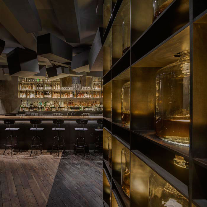 hidden-bar-behind-coke-vending-machine-flask-shanghai-7