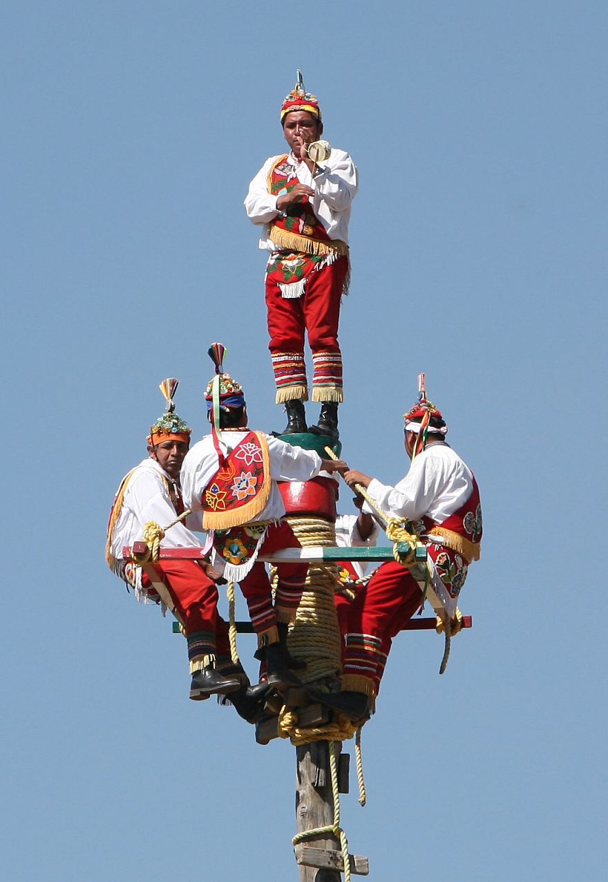 Voladores De Papantla (mexico)