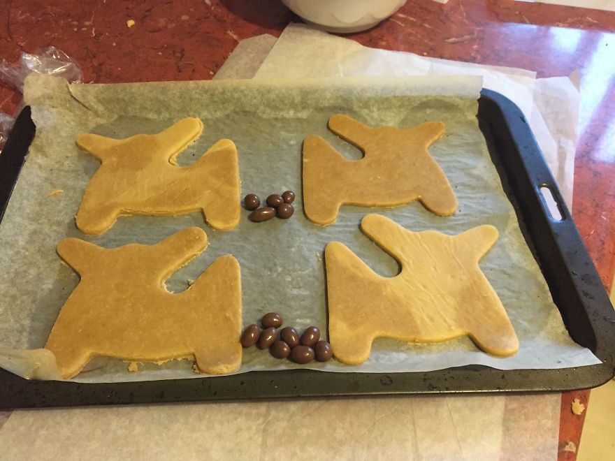 Gingerbread Houses (x7) And Gingerbread Sleighs (x2) For 2014! Gingerbread Houses (x7) And Gingerbread Sleighs (x2) For 2014!