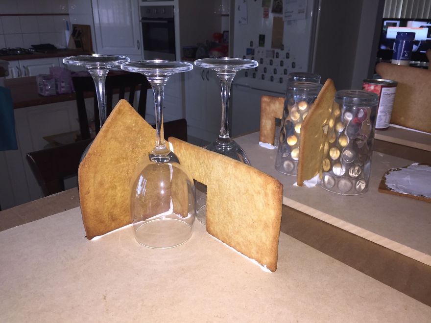 Gingerbread Houses (x7) And Gingerbread Sleighs (x2) For 2014!