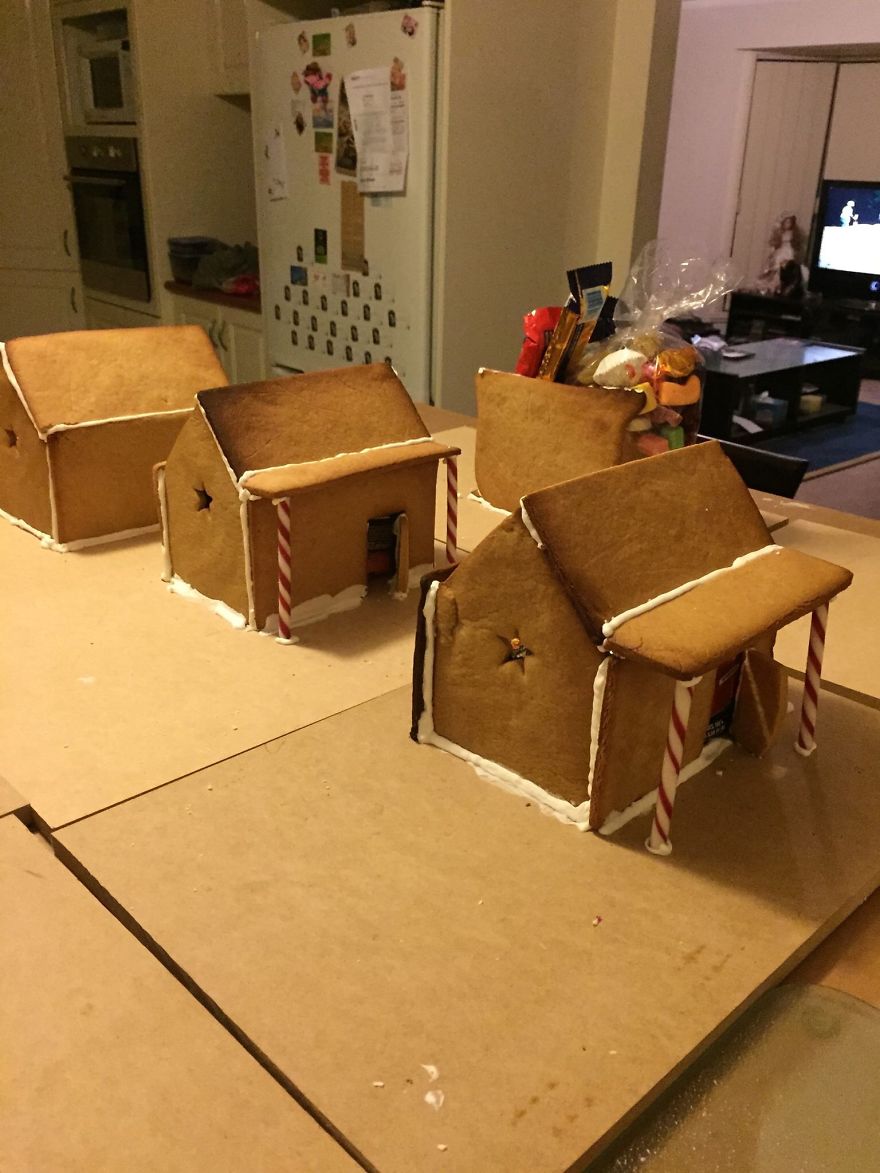 Gingerbread Houses (x7) And Gingerbread Sleighs (x2) For 2014! Gingerbread Houses (x7) And Gingerbread Sleighs (x2) For 2014!