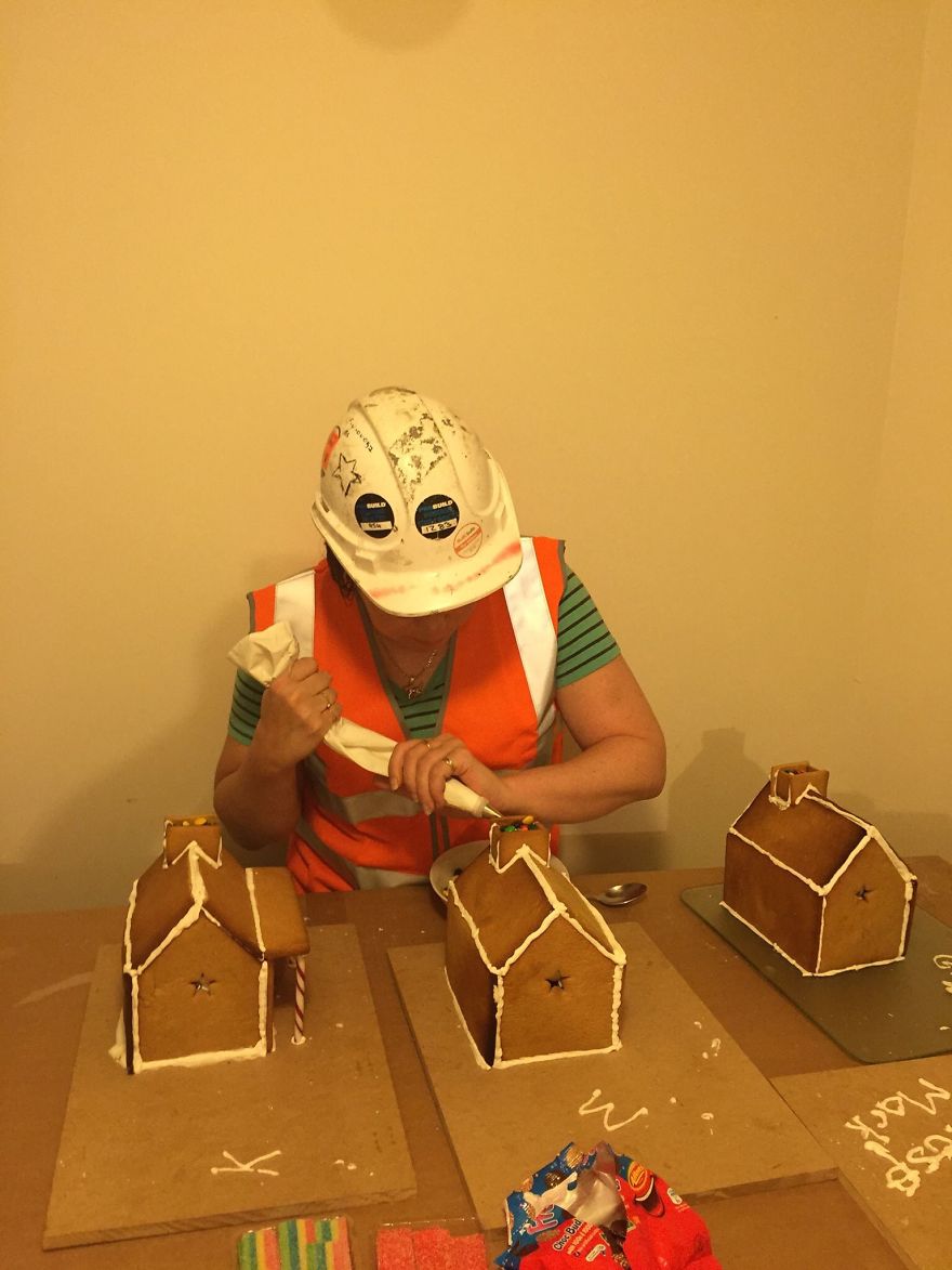 Gingerbread Houses (x7) And Gingerbread Sleighs (x2) For 2014!