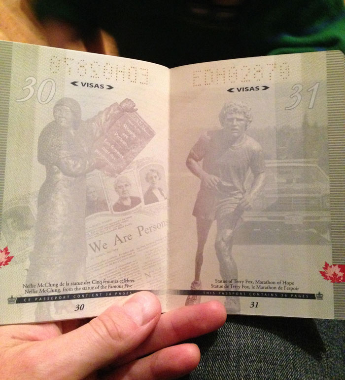 new-canadian-passport-uv-light-images-13