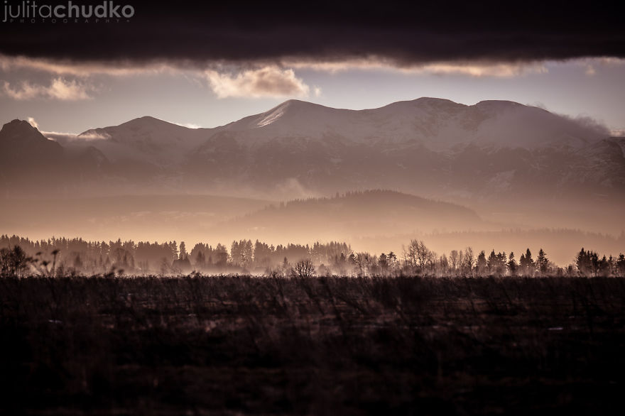I'm A Climbing Photographer Who Loves Taking Pictures In The Polish Tatra Mountains I'm A Climbing Photographer Who Loves Taking Pictures In The Polish Tatra Mountains