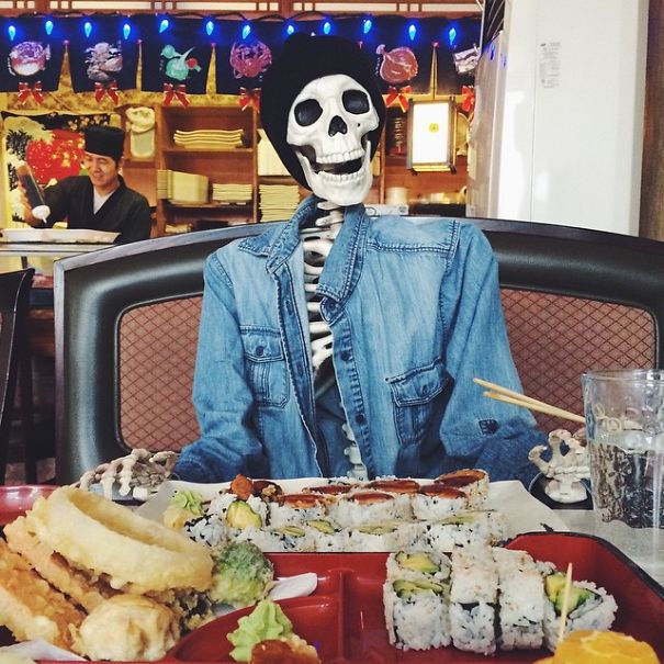 This Skeleton Is Basically Any Girl On Instagram This Skeleton Is Basically Any Girl On Instagram