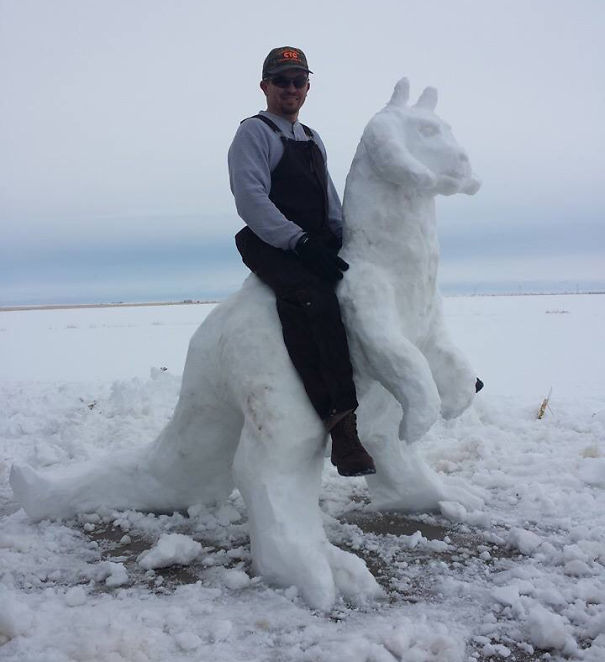 Star Wars Tauntaun Snow Sculpture