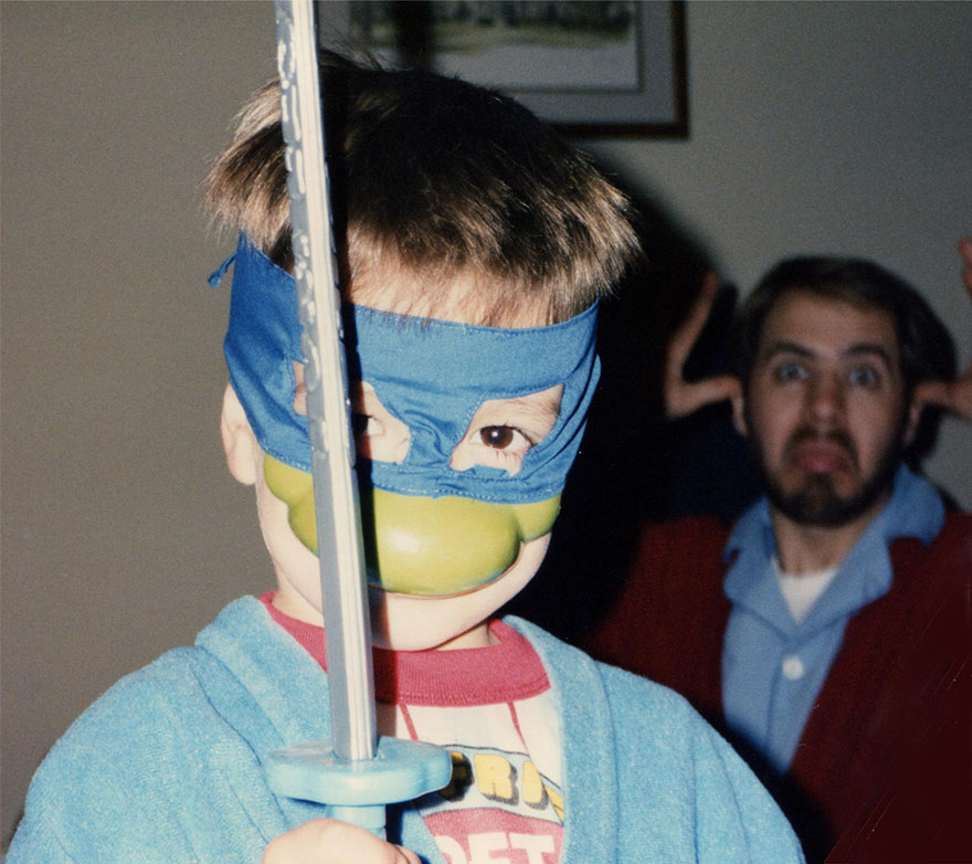 three-brothers-remake-childhood-photos-christmas-calendar-gift-11 three-brothers-remake-childhood-photos-christmas-calendar-gift-11