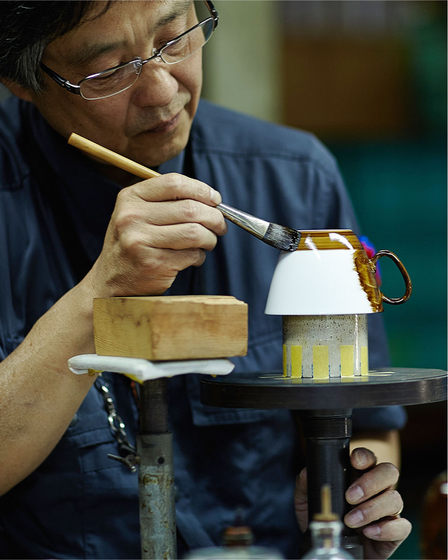 waltz-saucer-cup-pattern-reflection-design-d-bros-10 waltz-saucer-cup-pattern-reflection-design-d-bros-10