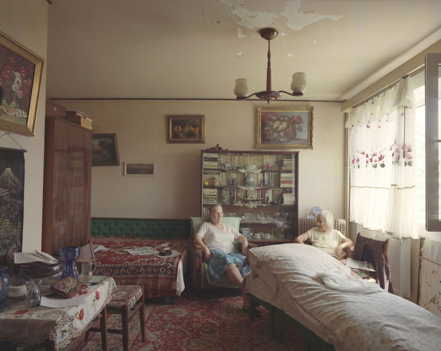 10 Identical Apartments, 10 Different Lives, Documented By Romanian Artist