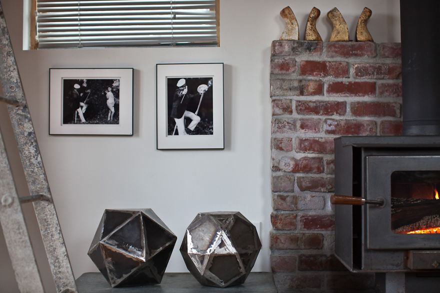 Designer Transformed An Old Garage Into A Cozy Mini House