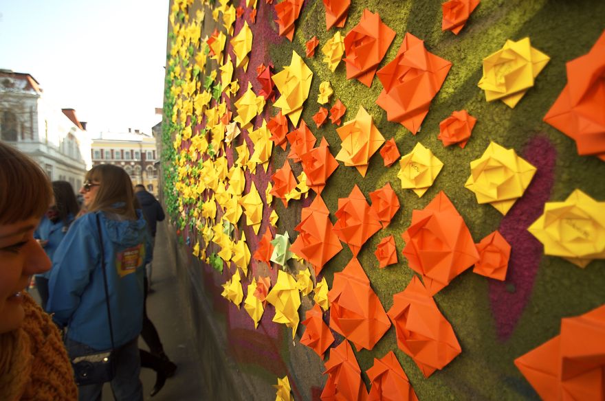 This Wall In Romania Was Covered With Over 15,000 Origami Pieces For The No Hate Speech Movement