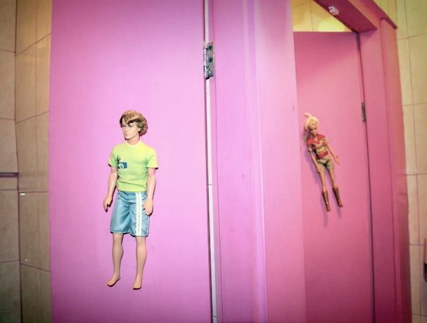 20 Funny & Unique Bathroom Signs From Around The World 20 Funny & Unique Bathroom Signs From Around The World