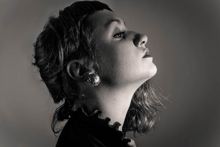 I Made Portraits Of Girls In A Vintage Look