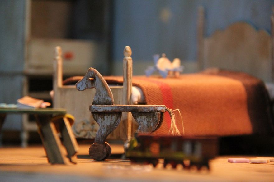 If You Can't Build Your Dream Room In Reality, Then Build It In Miniatures If You Can't Build Your Dream Room In Reality, Then Build It In Miniatures