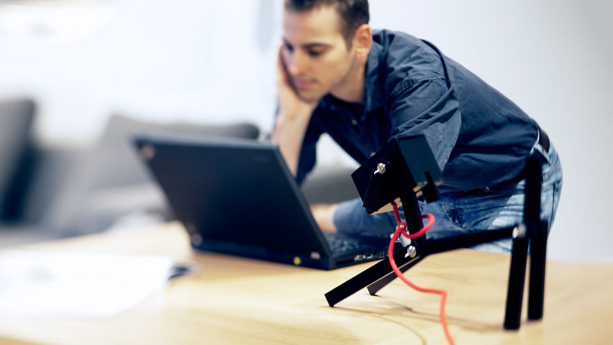 Luminose: We Designed A Wooden Table Lamp That Can Flex Like A Dog Luminose: We Designed A Wooden Table Lamp That Can Flex Like A Dog