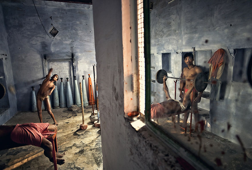 Urbanistan: Urban Does Not Always Mean Modern Urbanistan: Urban Does Not Always Mean Modern