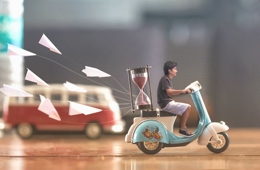 I Shrink Myself To Fit Into A Tiny World I Shrink Myself To Fit Into A Tiny World