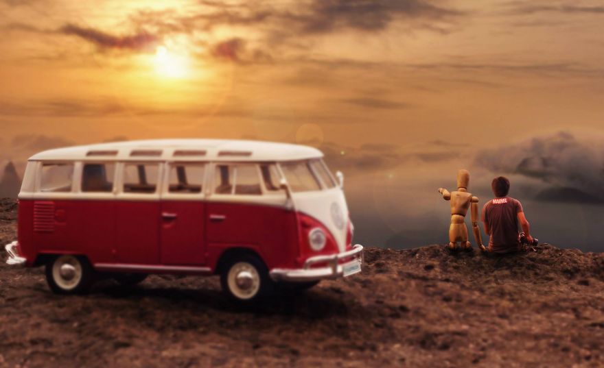 I Shrink Myself To Fit Into A Tiny World I Shrink Myself To Fit Into A Tiny World