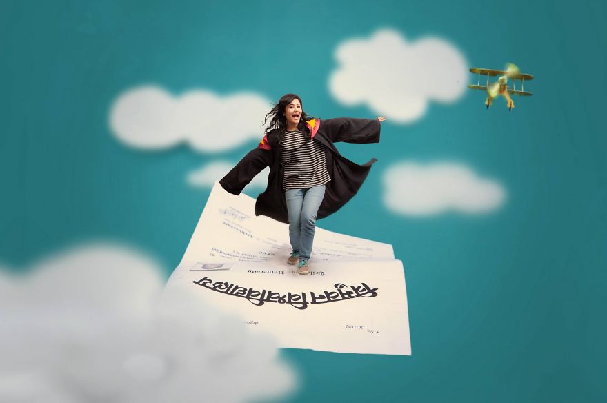 I Shrink Myself To Fit Into A Tiny World I Shrink Myself To Fit Into A Tiny World