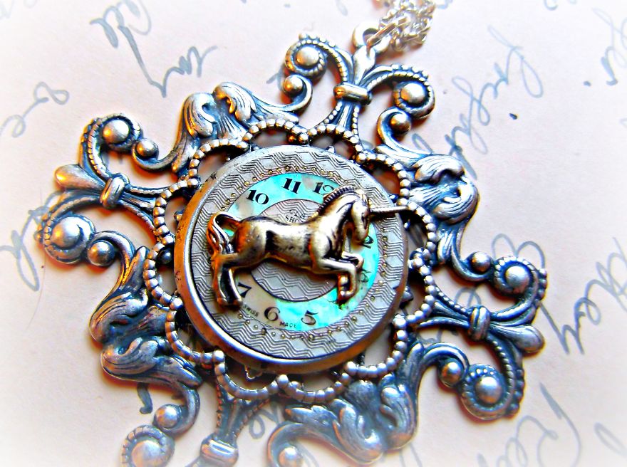 Mother And Daughter Turn Used Antique Pocketwatch Parts Into One-Of-A-Kind Jewelry
