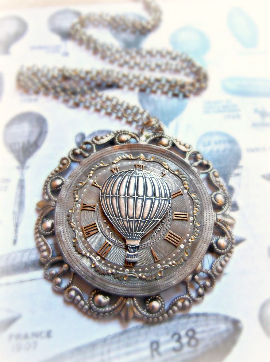 Mother And Daughter Turn Used Antique Pocketwatch Parts Into One-Of-A-Kind Jewelry