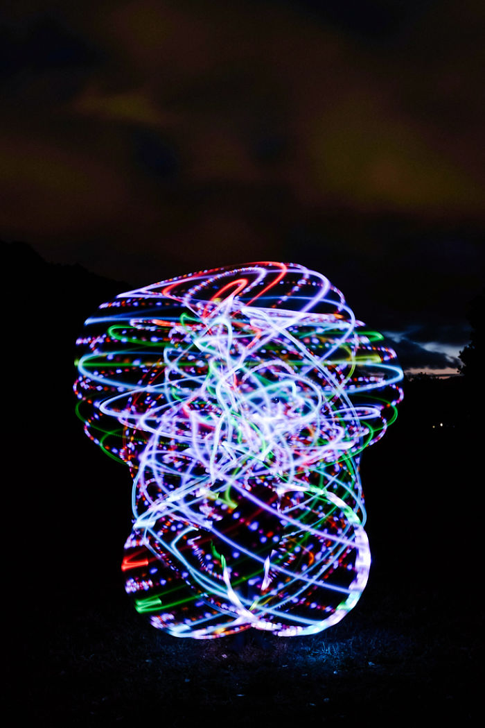 7+ Creative Light Painting Pictures That Will Change The Way You See Hula Hoop 7+ Creative Light Painting Pictures That Will Change The Way You See Hula Hoop