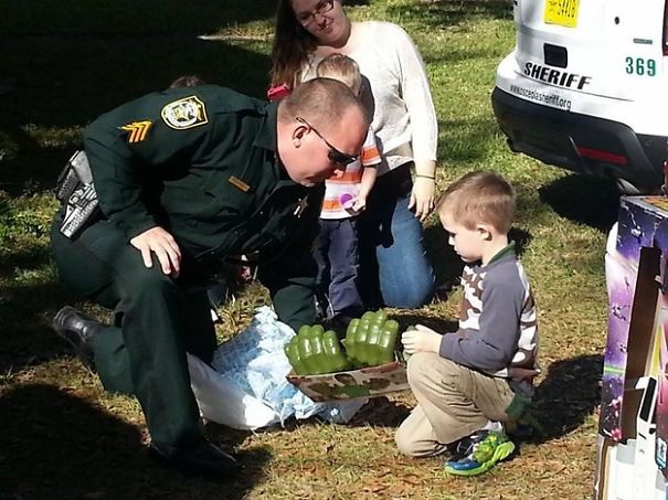 No Classmates Showed Up For This Little Autistic Boy's Birthday. His Mom Asked For Help On Facebook And These Amazing Firefighters, Officers And Local Kids Came