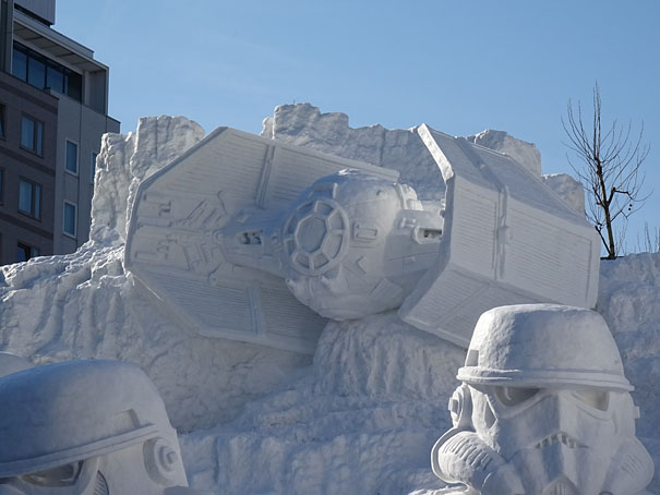 giant-star-wars-snow-sculpture-sapporo-festival-japan-11 giant-star-wars-snow-sculpture-sapporo-festival-japan-11