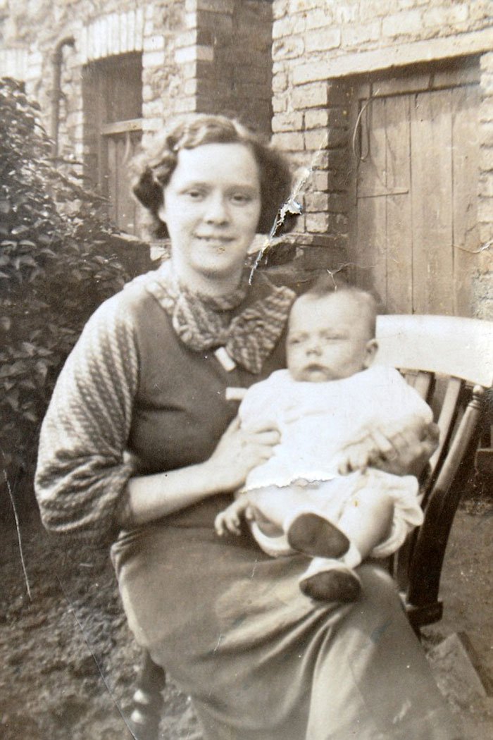 oldest-twin-sisters-103-years-florence-davies-glenys-thomas-15