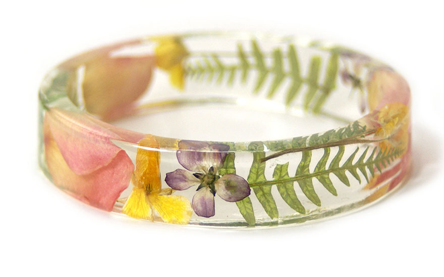 resin-flower-moss-bangles-bracelets-modern-flower-child-sarah-smith-15 resin-flower-moss-bangles-bracelets-modern-flower-child-sarah-smith-15