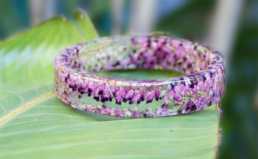 resin-flower-moss-bangles-bracelets-modern-flower-child-sarah-smith-33 resin-flower-moss-bangles-bracelets-modern-flower-child-sarah-smith-33