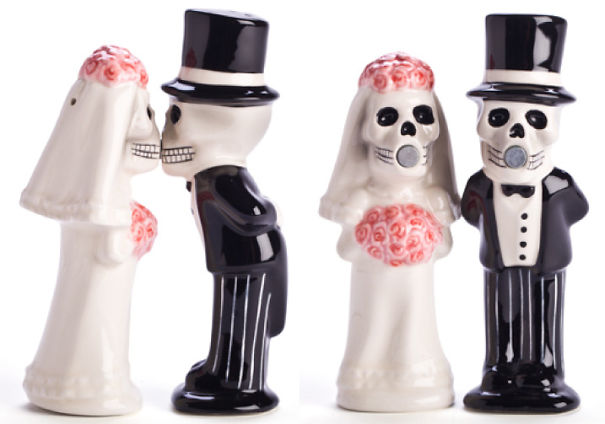 Skull Bride & Groom Salt & Pepper!