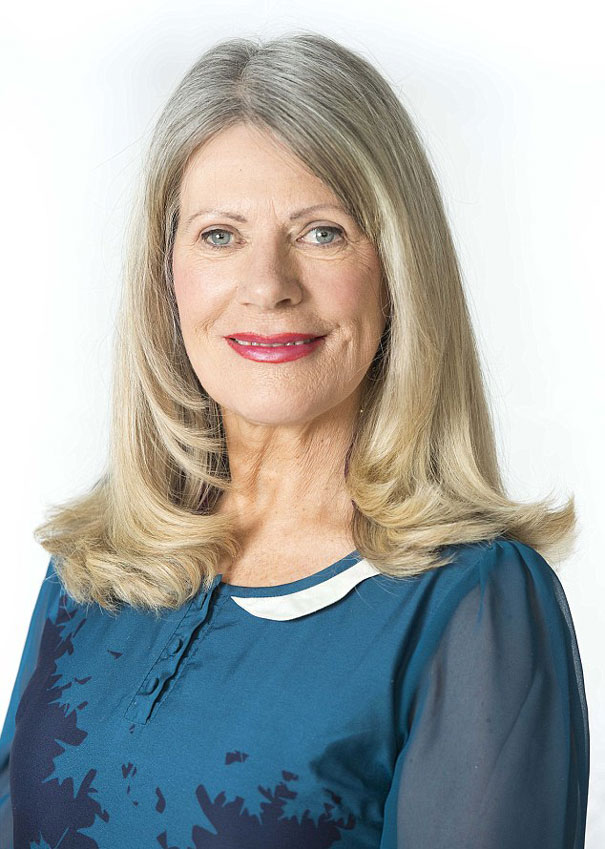 woman-never-smiles-prevent-wrinkles-tess-christian-11