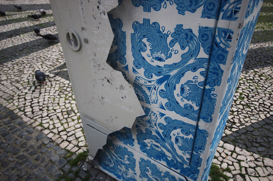 I Create Ceramic Tile Illusions On Electrical Boxes And Buildings To Remind People Of Portuguese History I Create Ceramic Tile Illusions On Electrical Boxes And Buildings To Remind People Of Portuguese History