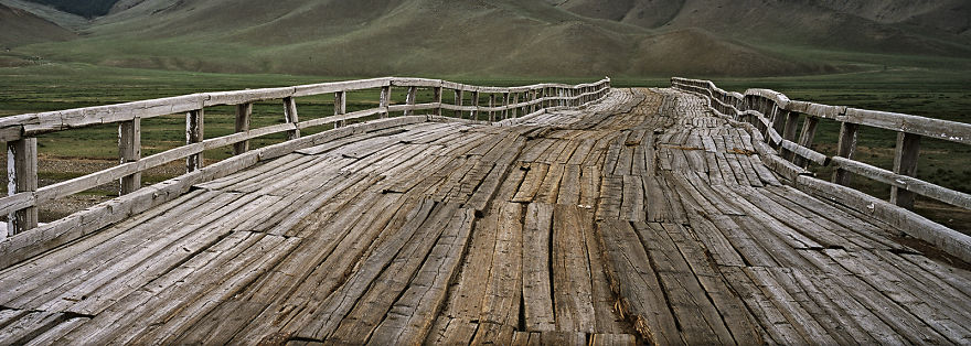 Earth Temples: My Journey Through The Silent Places Of The World Earth Temples: My Journey Through The Silent Places Of The World