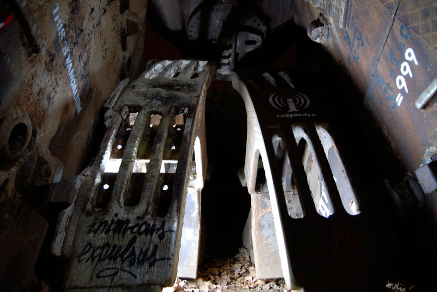 27 Incredible Sculptures From Abode Of Chaos, A Fantasmagoric Place In Europe