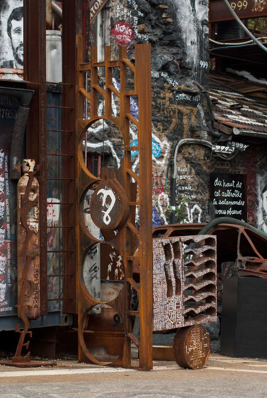 27 Incredible Sculptures From Abode Of Chaos, A Fantasmagoric Place In Europe