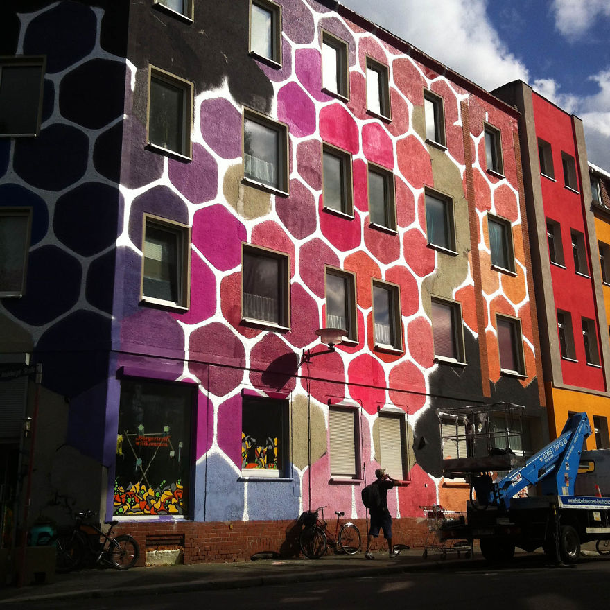 Honeycomb Of Life: I Turned A Dull Building In Germany Into Art Honeycomb Of Life: I Turned A Dull Building In Germany Into Art