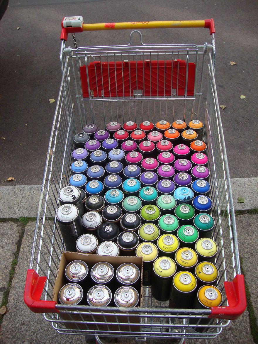 Honeycomb Of Life: I Turned A Dull Building In Germany Into Art Honeycomb Of Life: I Turned A Dull Building In Germany Into Art